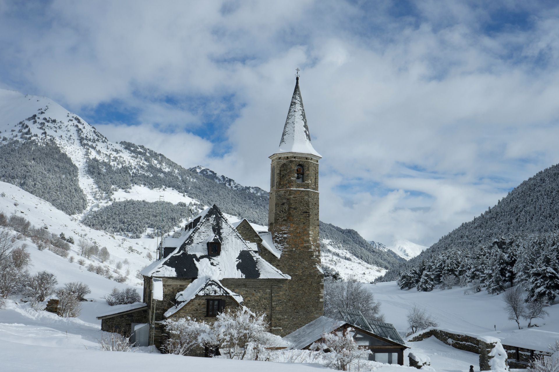 Montgarri invernal (Valle de Arán)