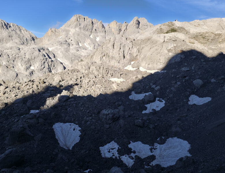 Torre de los Horcados Rojos (2.506 m)