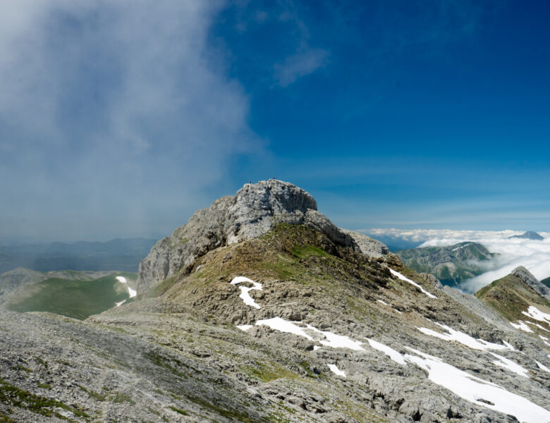 Mesa de los Tres Reyes (2.446m)